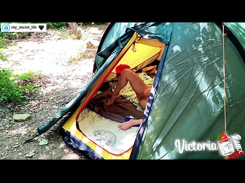 ❤️ Tented Stranger szenvedélyes kézimunkája a kamerában ❌ Baszás videó at hu.xsexshop.ru ❤