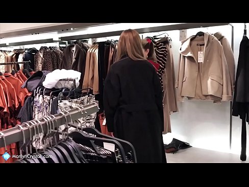 ❤️ Leszbikusok maszturbálnak és nyalják a puncit a boltban - gin gerson crystal marilyn ❌ Baszás videó at hu.xsexshop.ru ❤